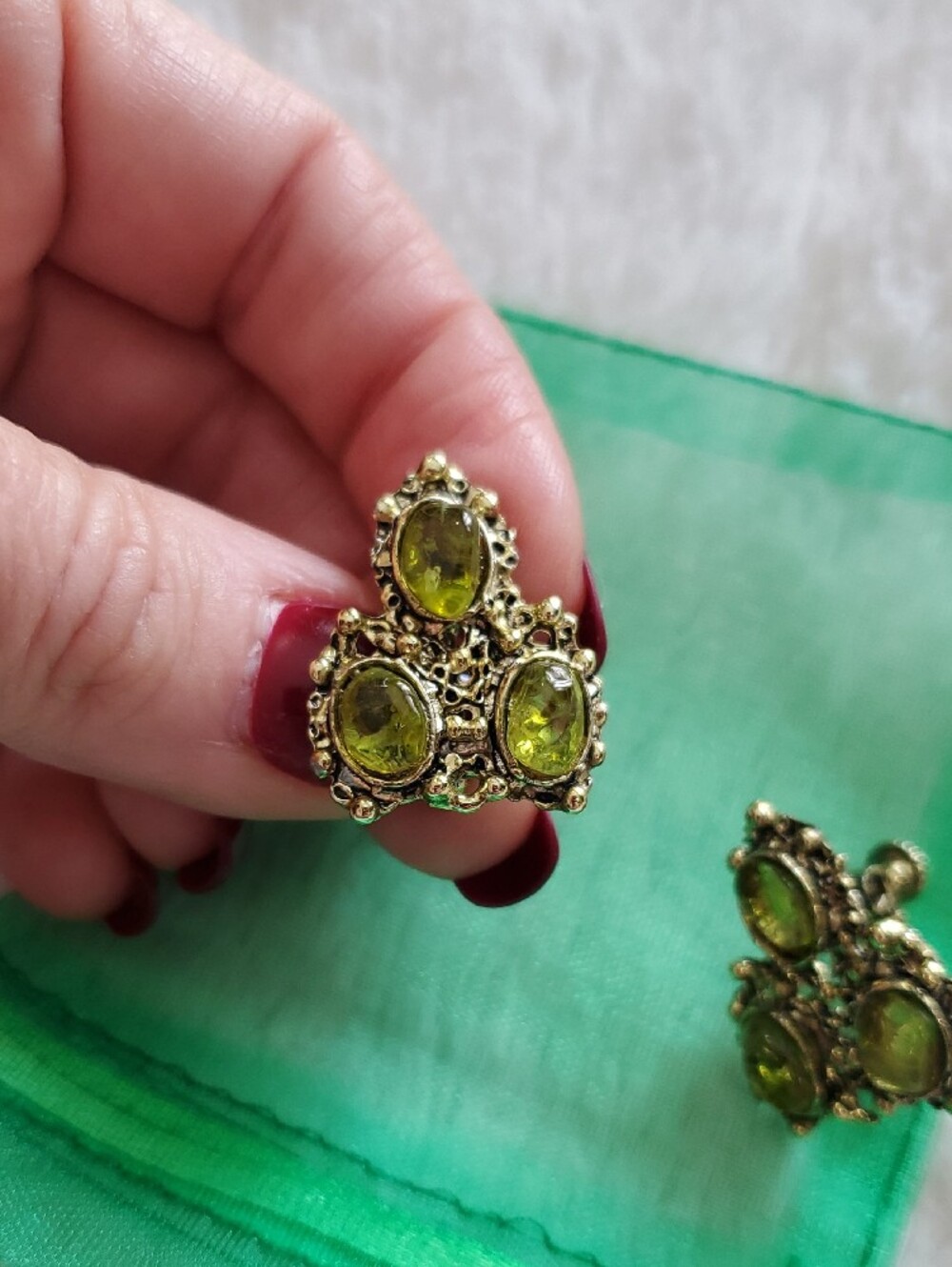 Vintage Green Gem Cluster Clip On Earrings - Unbranded